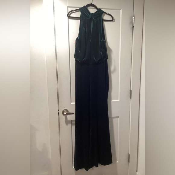 NWOT Eliza J Size 14 Mock Neck‎ Sleeveless Velvet Blouson Gown - Picture 4 of 12